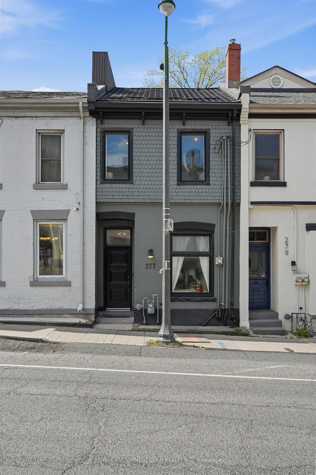 277 Main Street W - Image 2