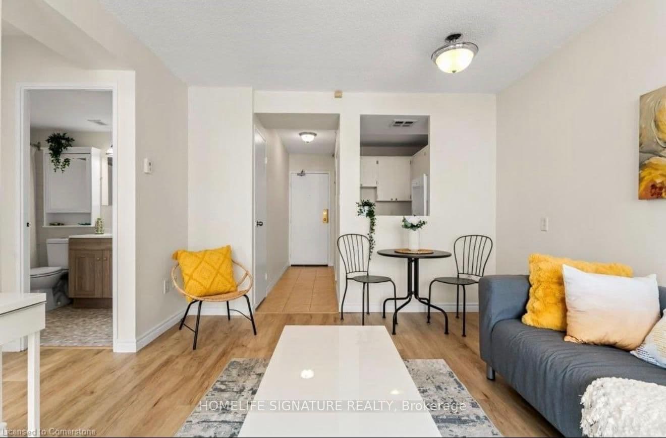 150 Charlton Avenue E, Unit 1803 - Image 4