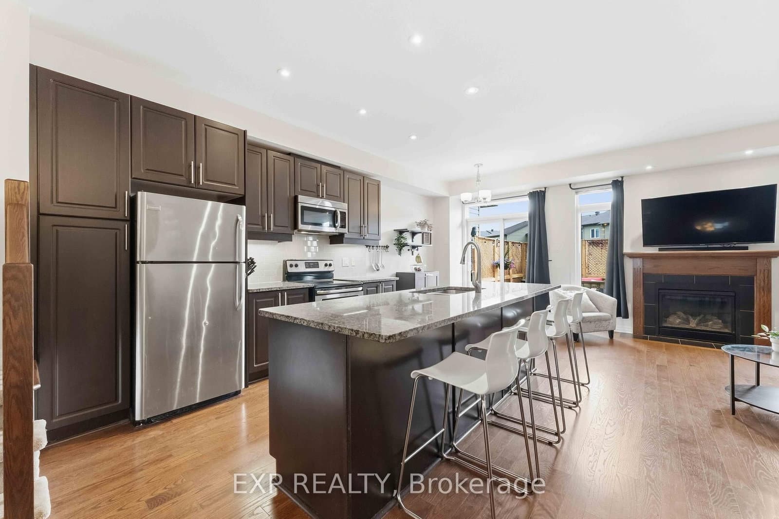 151 Hawkshaw Crescent - Image 5