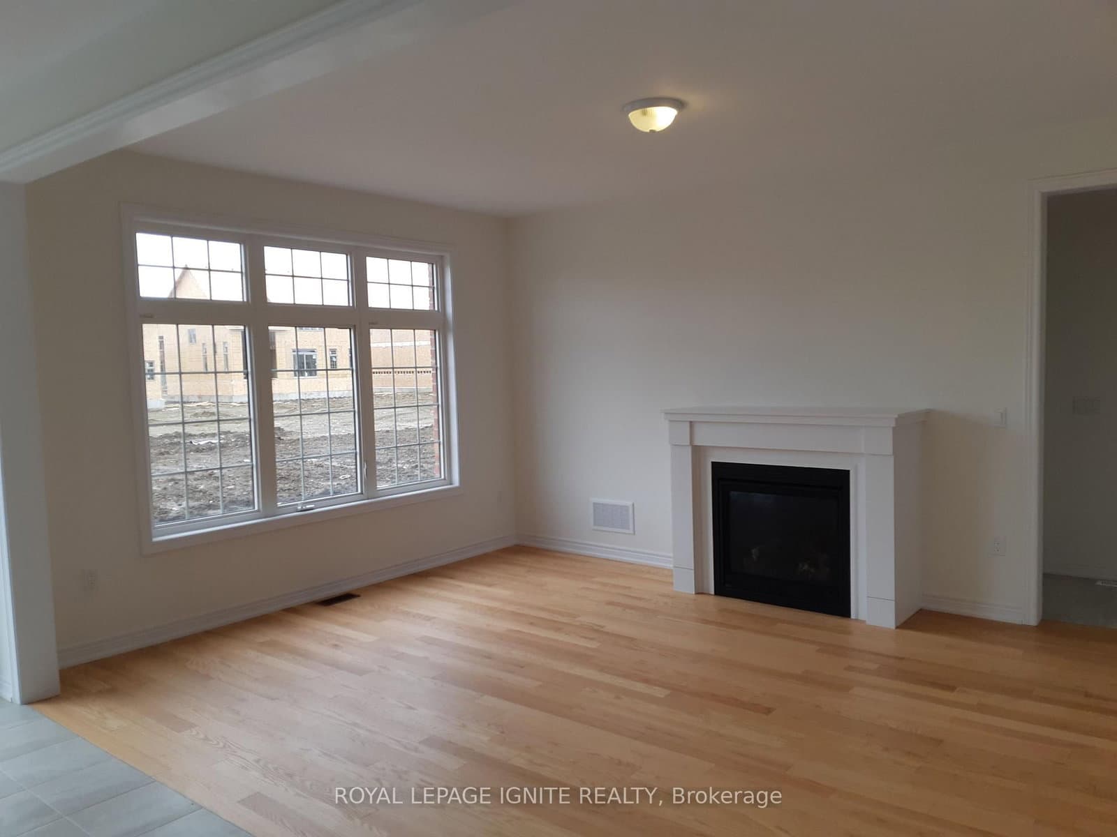 11 Monarch Road - Image 2