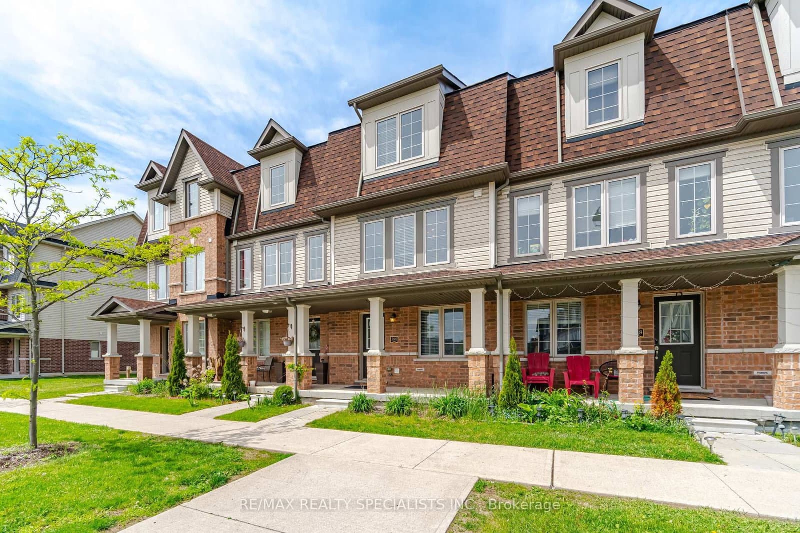 390 Linden Drive - Image 2
