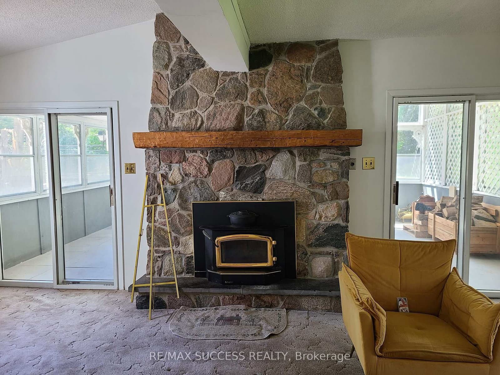 687 New Dundee Road - Image 4