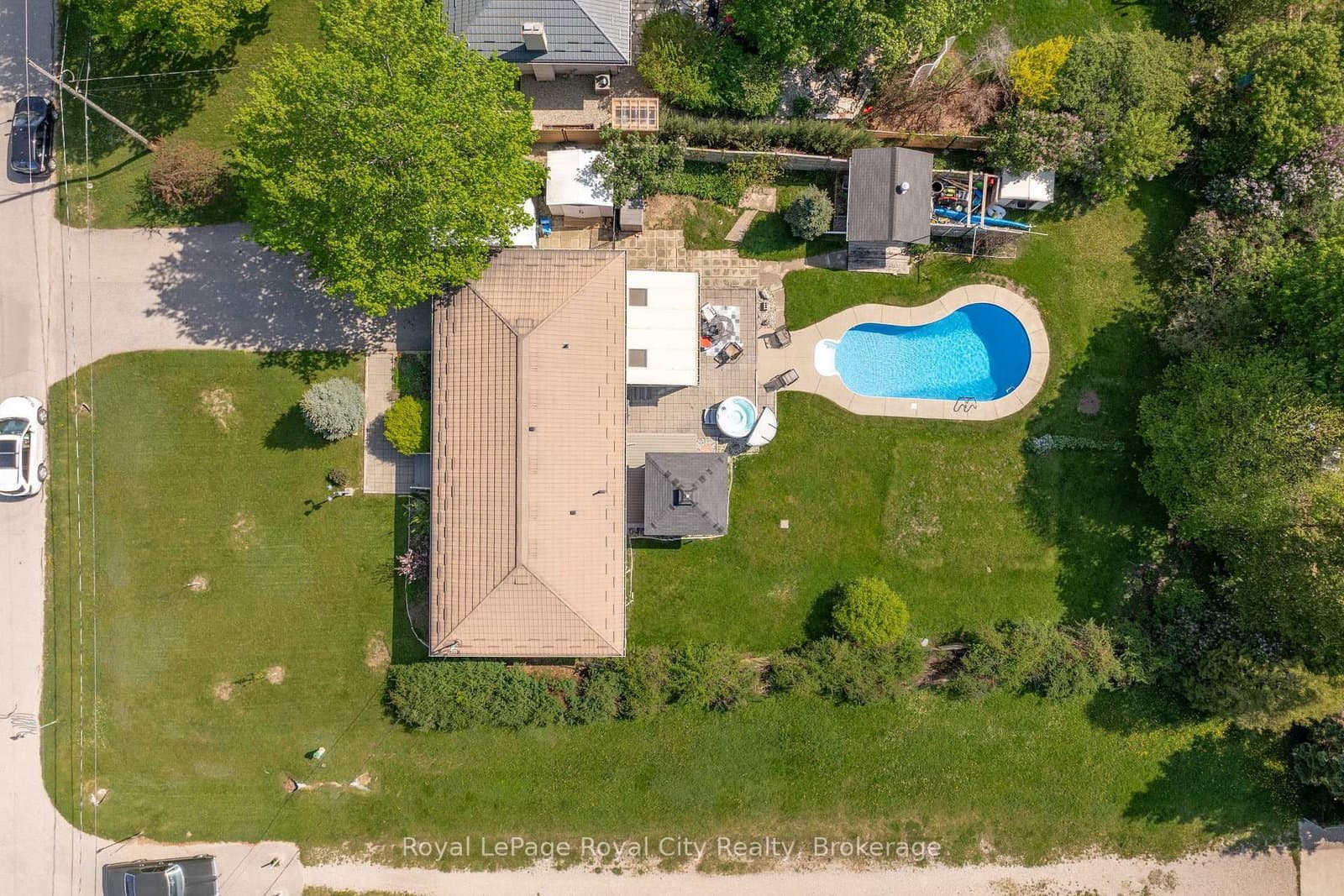 44 Ridgeway Avenue - Image 2