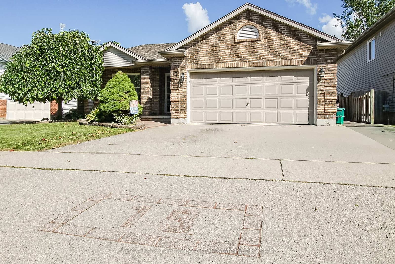 19 Windle Village Crescent - Image 2