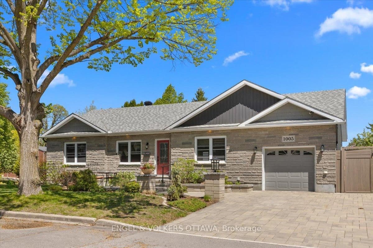 1005 Gold Crescent - Image 2