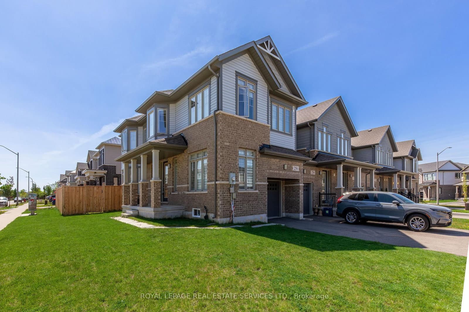 256 Rosebury Way - Image 2