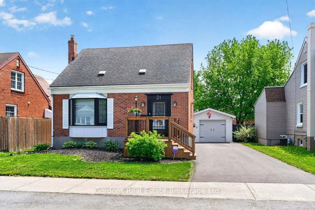 21 Wellington Crescent - Image 5