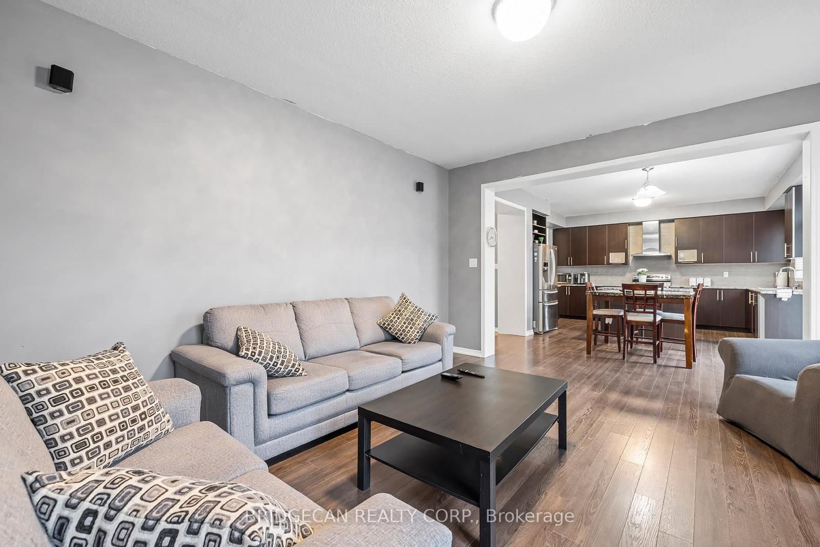 20 Gillespie Drive - Image 4