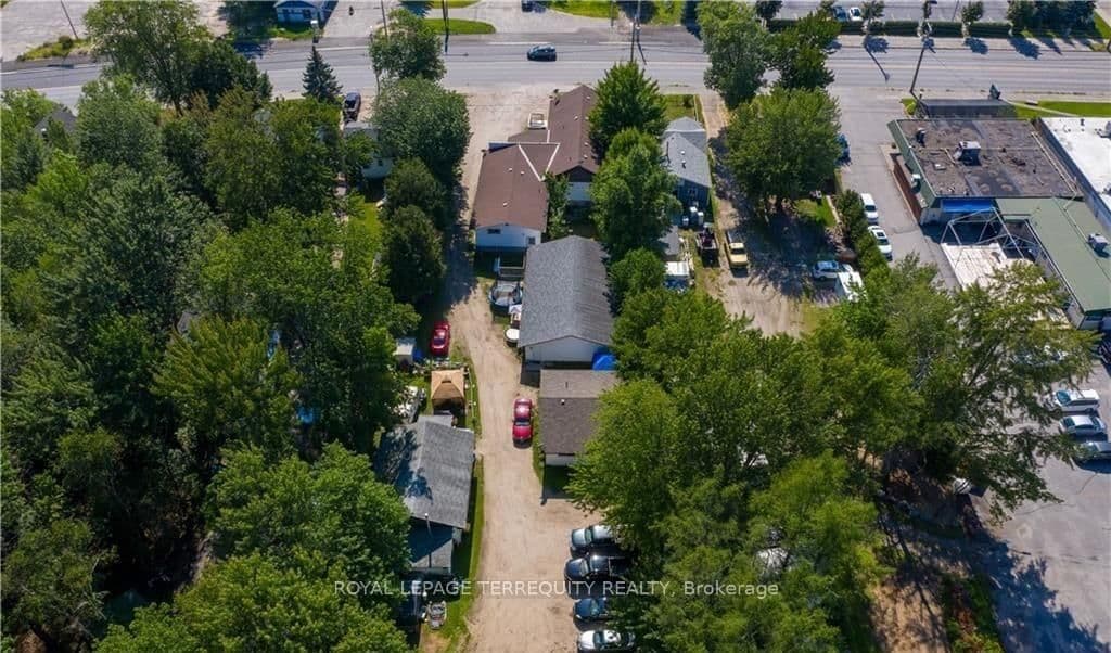 550 Lakeshore Drive - Image 2