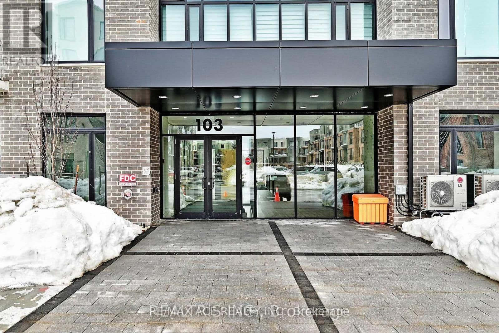 103 Roger Street, Unit 601 - Image 3