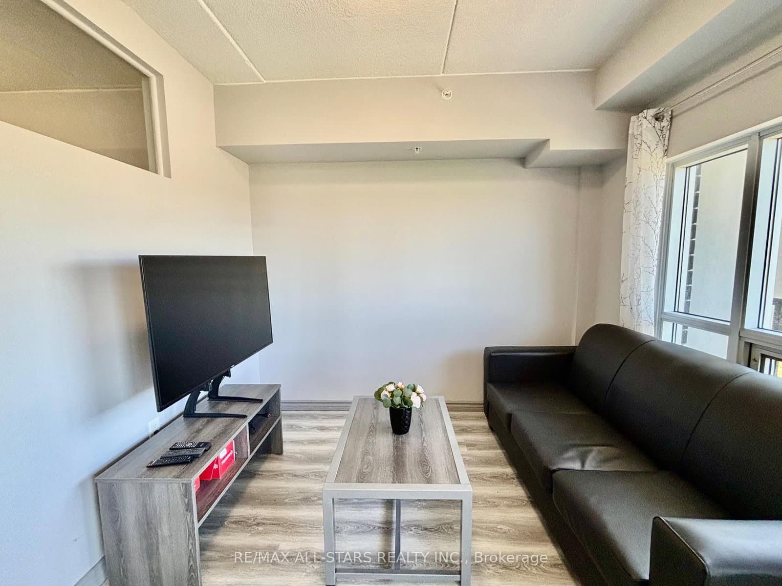 275 Larch Street, Unit 507 - Image 3