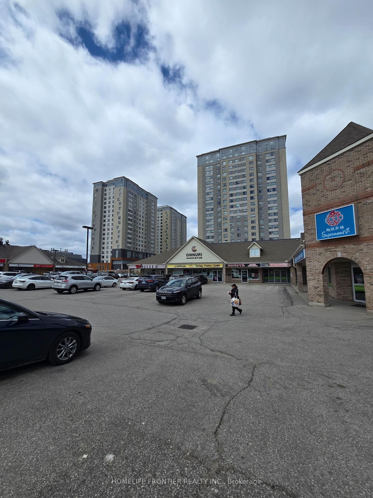 140 University Avenue W, Unit 6B - Image 3