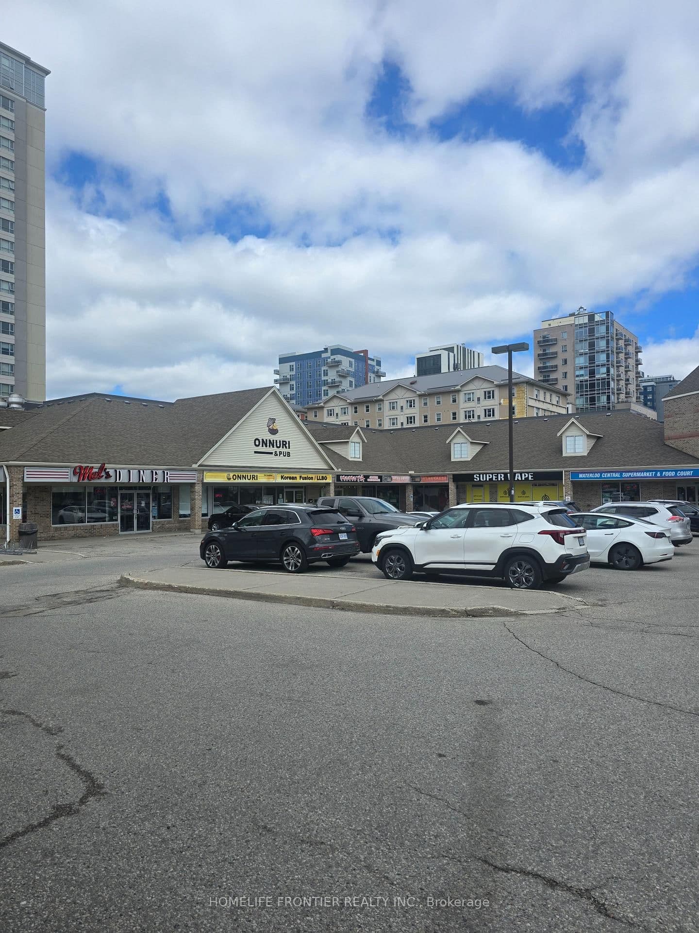 140 University Avenue W, Unit 6B - Image 5