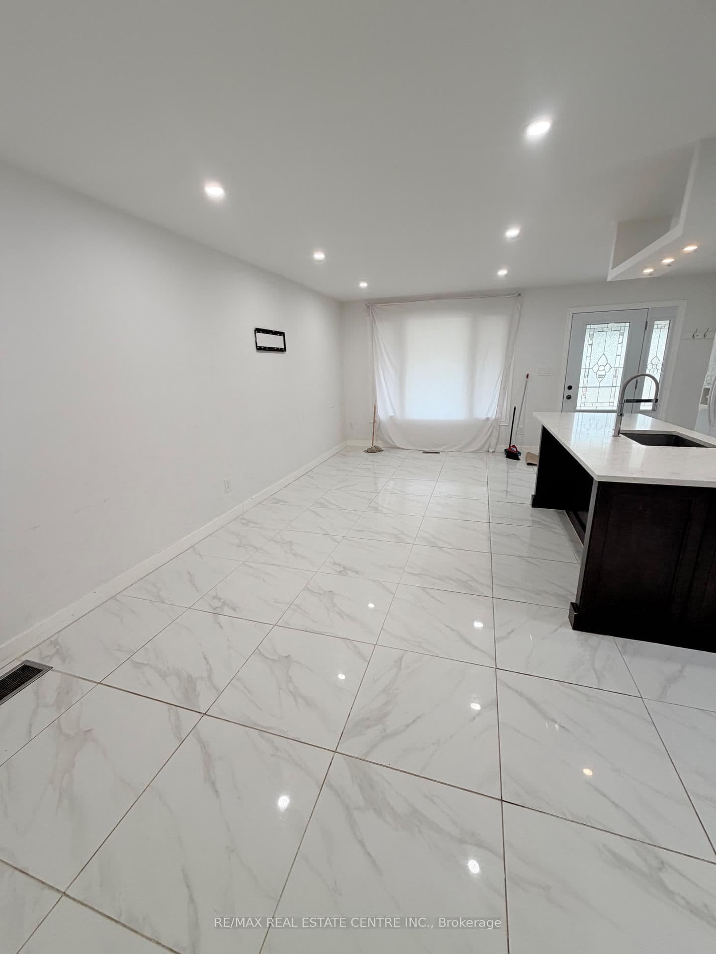 245 Heritage Drive - Image 6