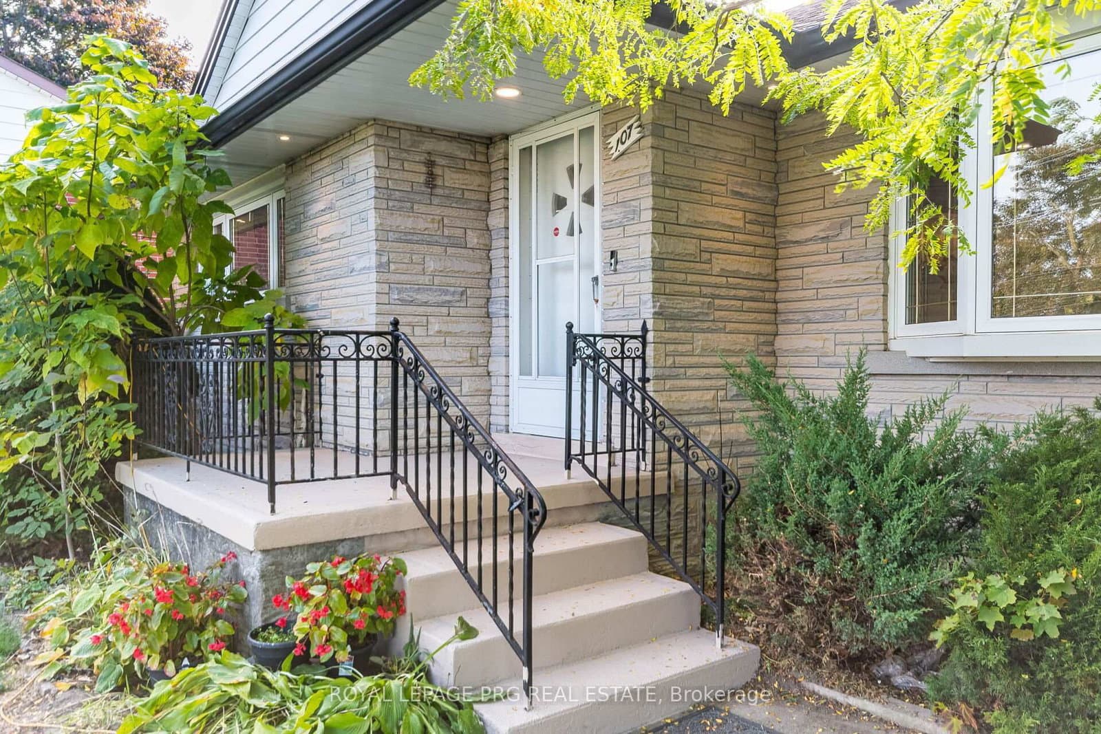 107 Weber Street S - Image 4