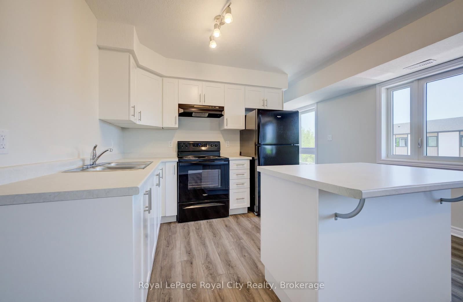 465 Garafraxa Street W, Unit 7 - Image 2