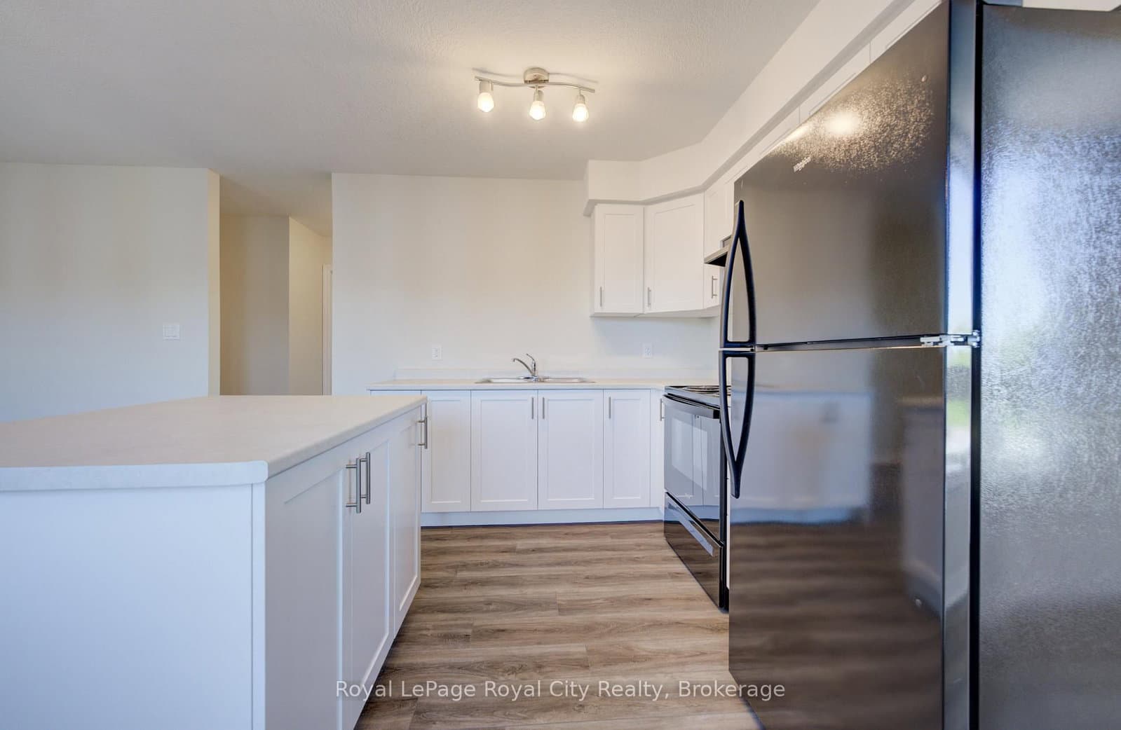 465 Garafraxa Street W, Unit 7 - Image 3