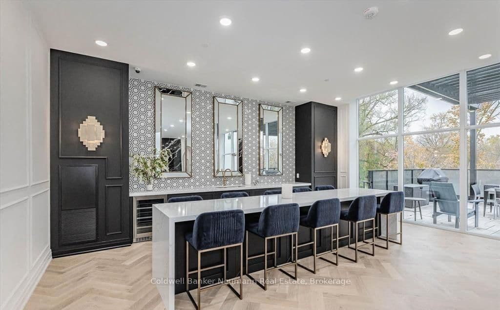 71 WYNDHAM Street S, Unit 907 - Image 5