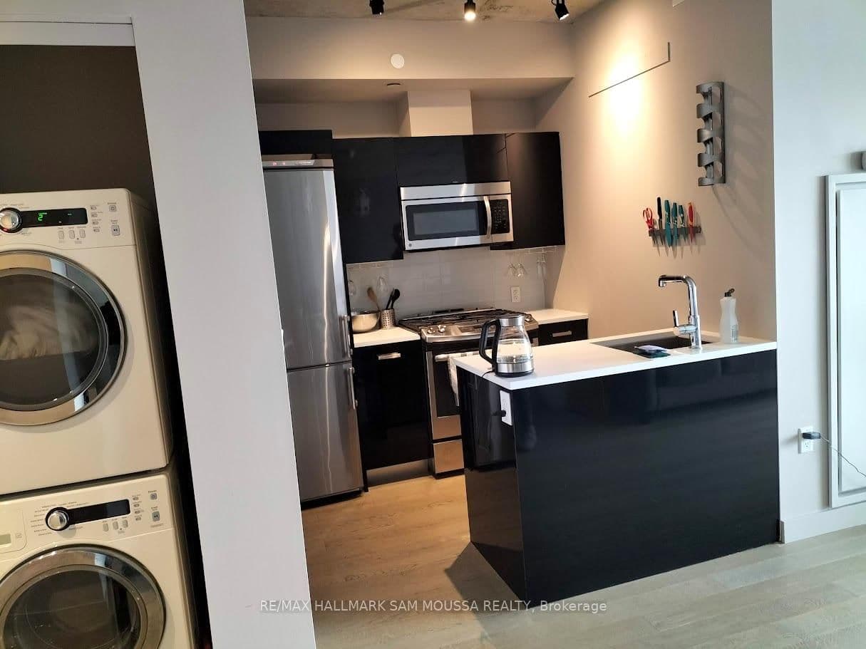 224 Lyon Street N, Unit 1401 - Image 4
