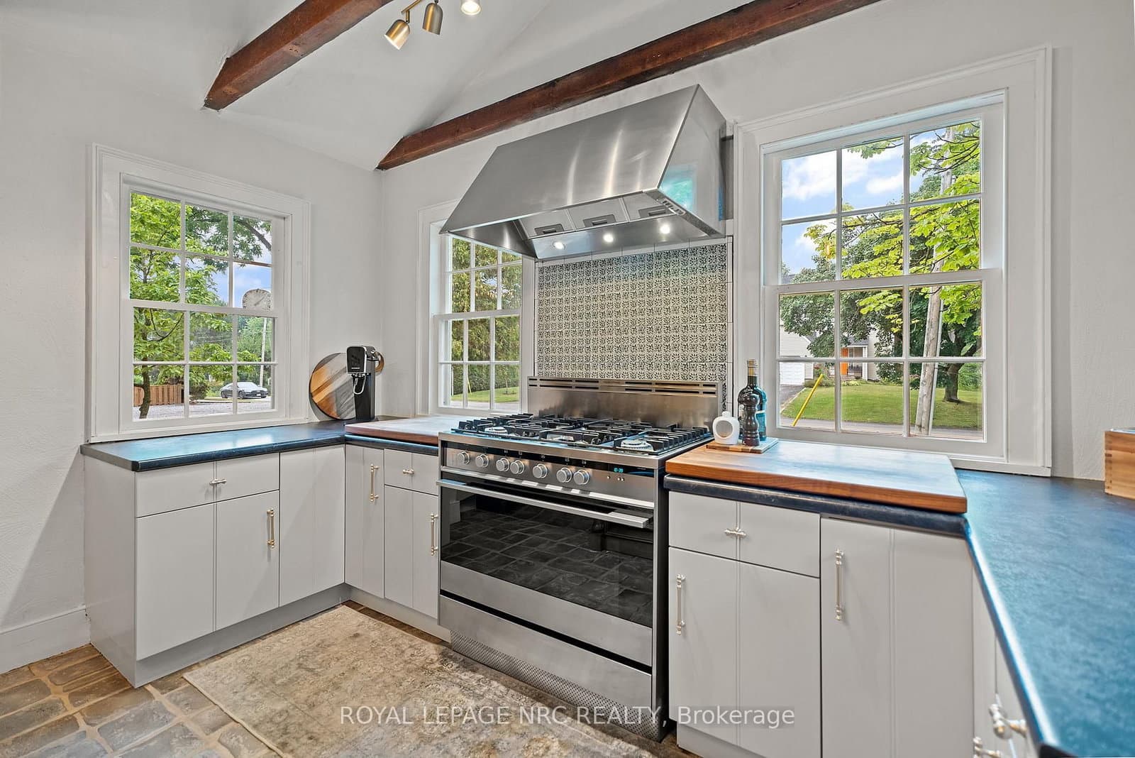 307 Mississagua Street - Image 5