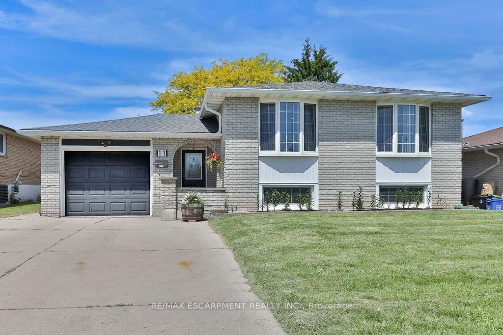 11 Lynwood Drive - Image 1