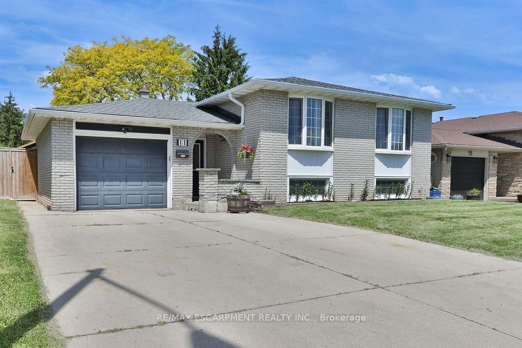 11 Lynwood Drive - Image 2