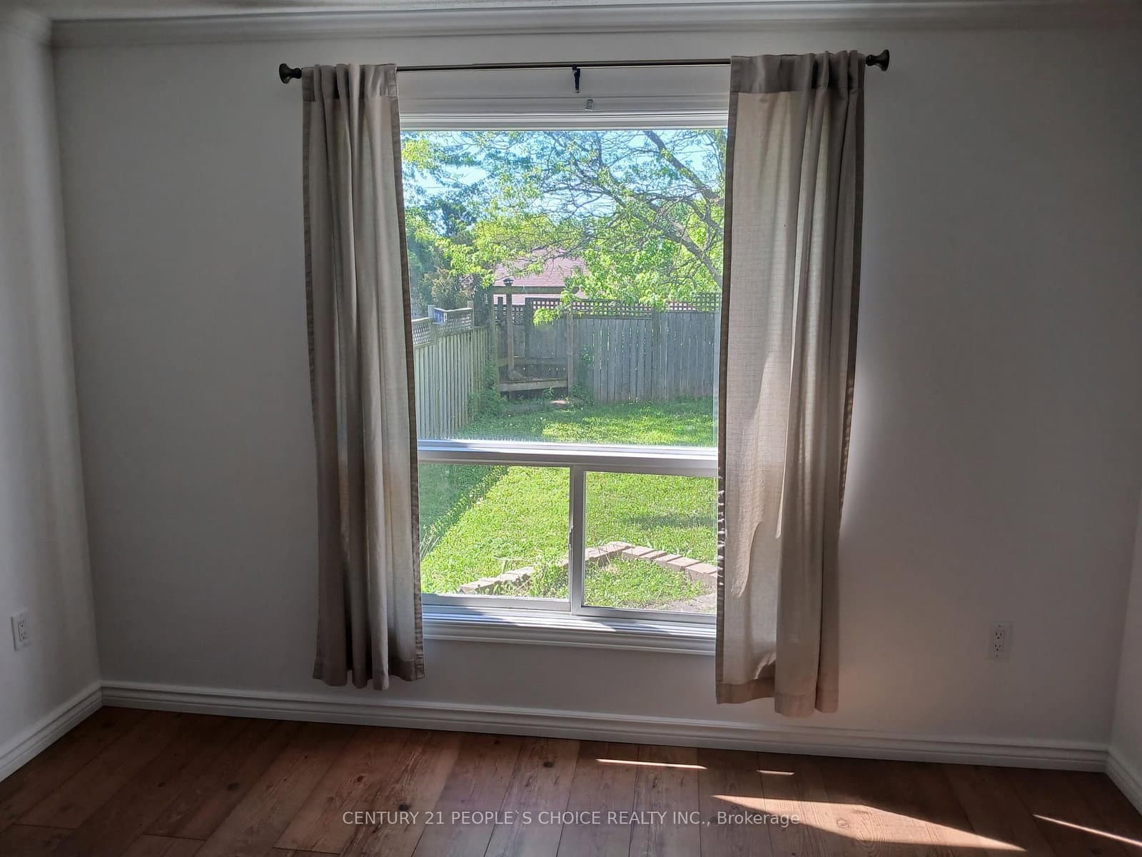 31 Moss Place - Image 2
