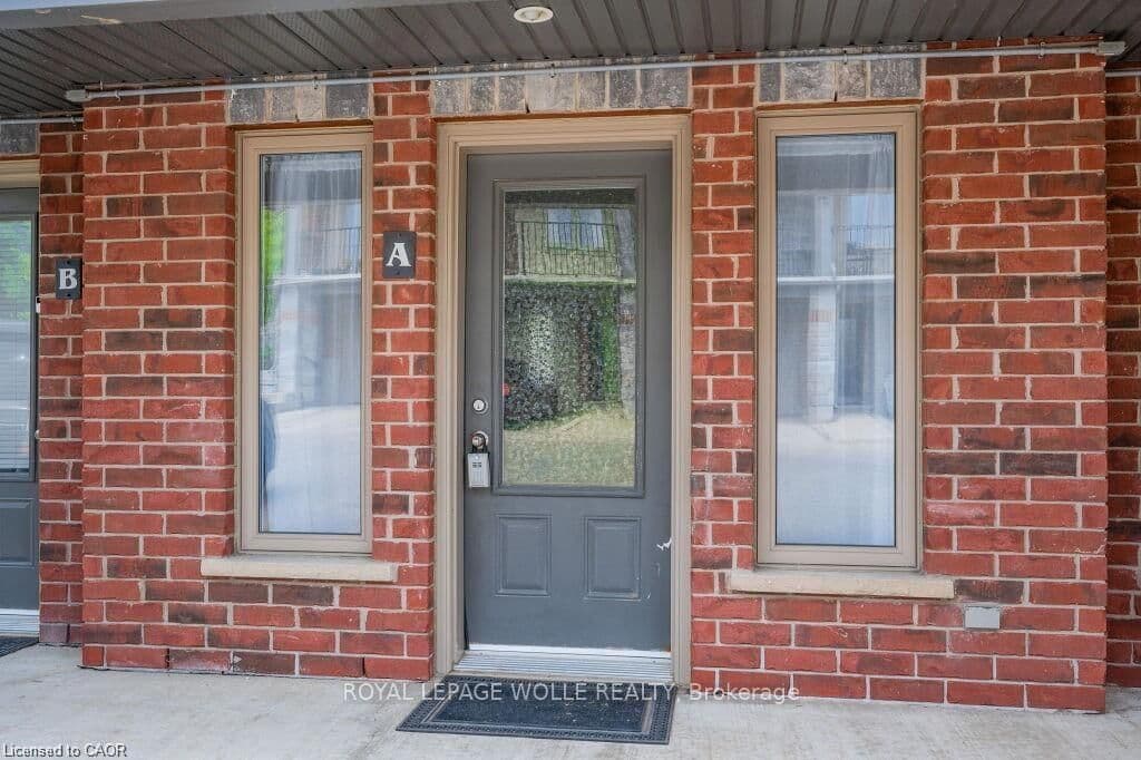 489 East Avenue E, Unit A - Image 2