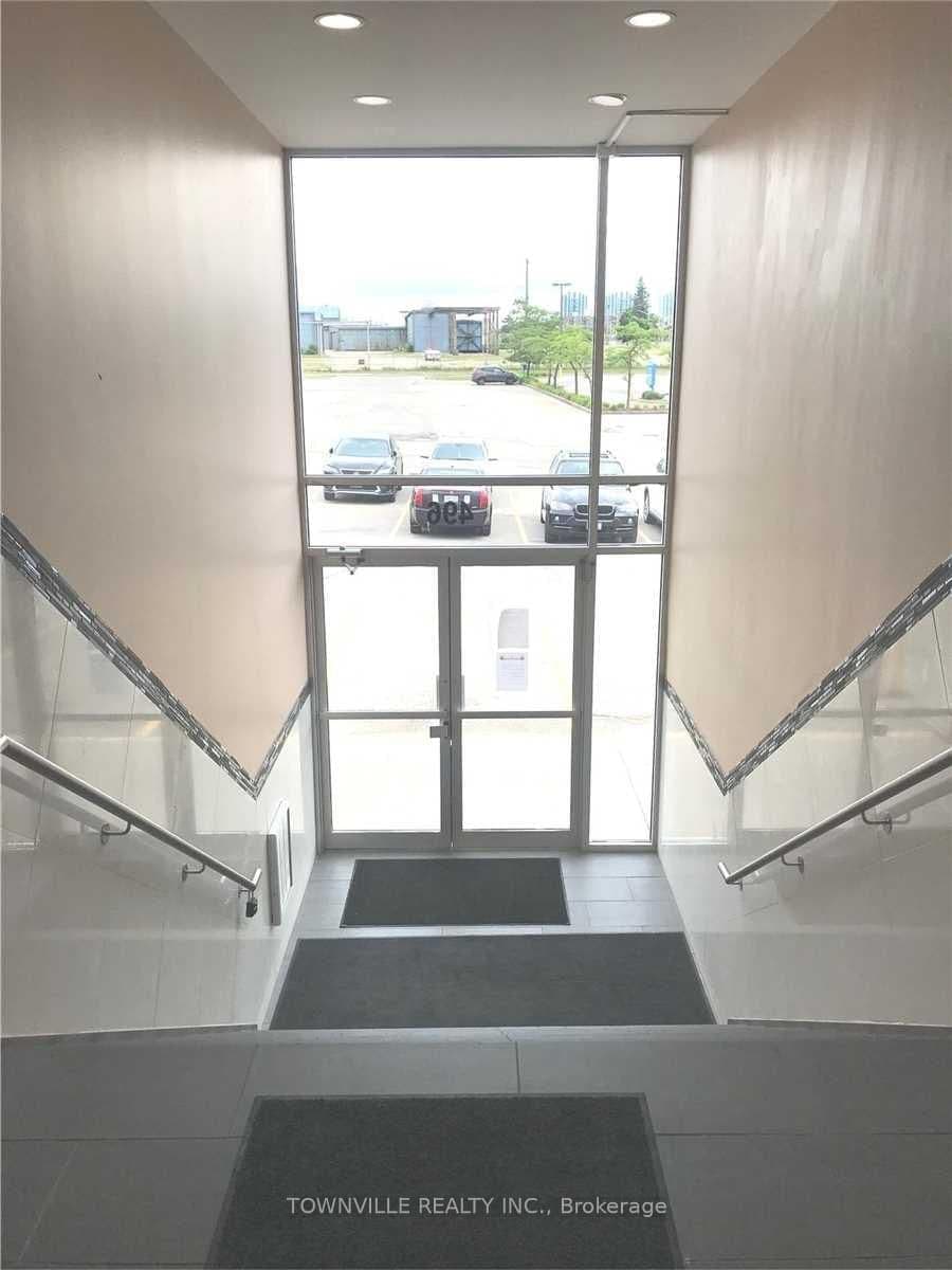 496 Albert Street, Unit 7 - Image 4