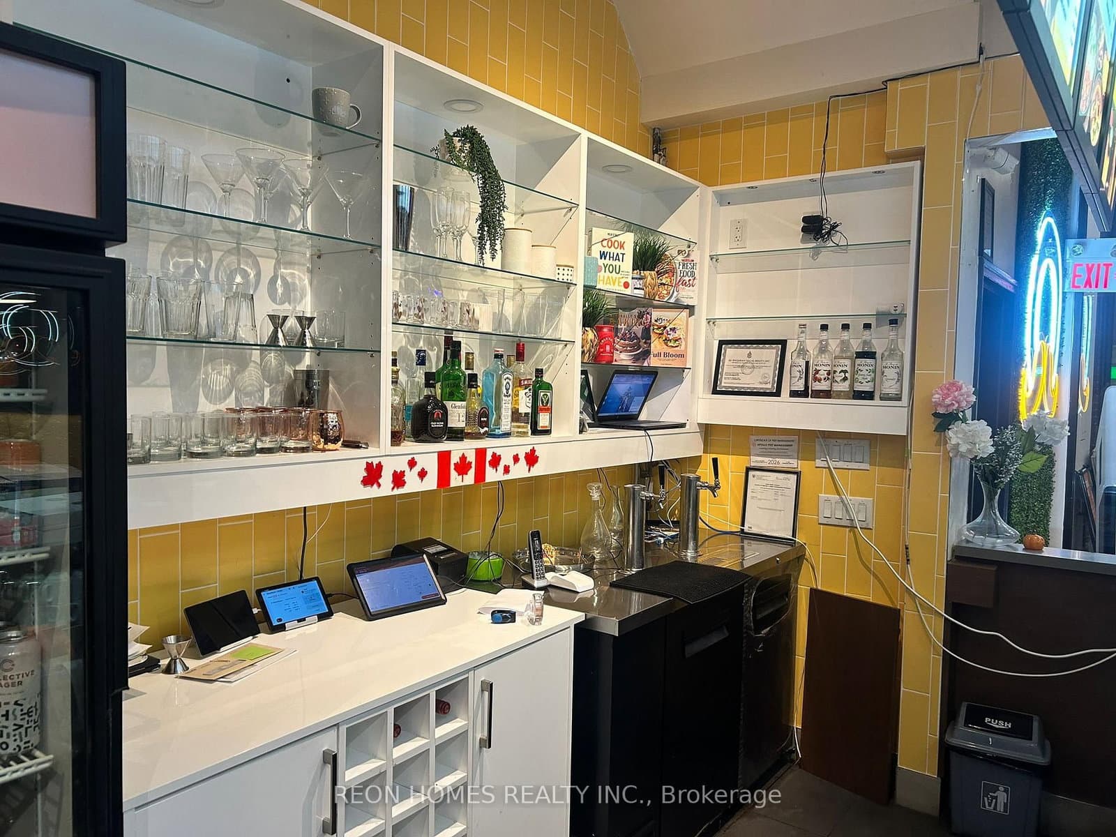 8 Erb Street W - Image 3