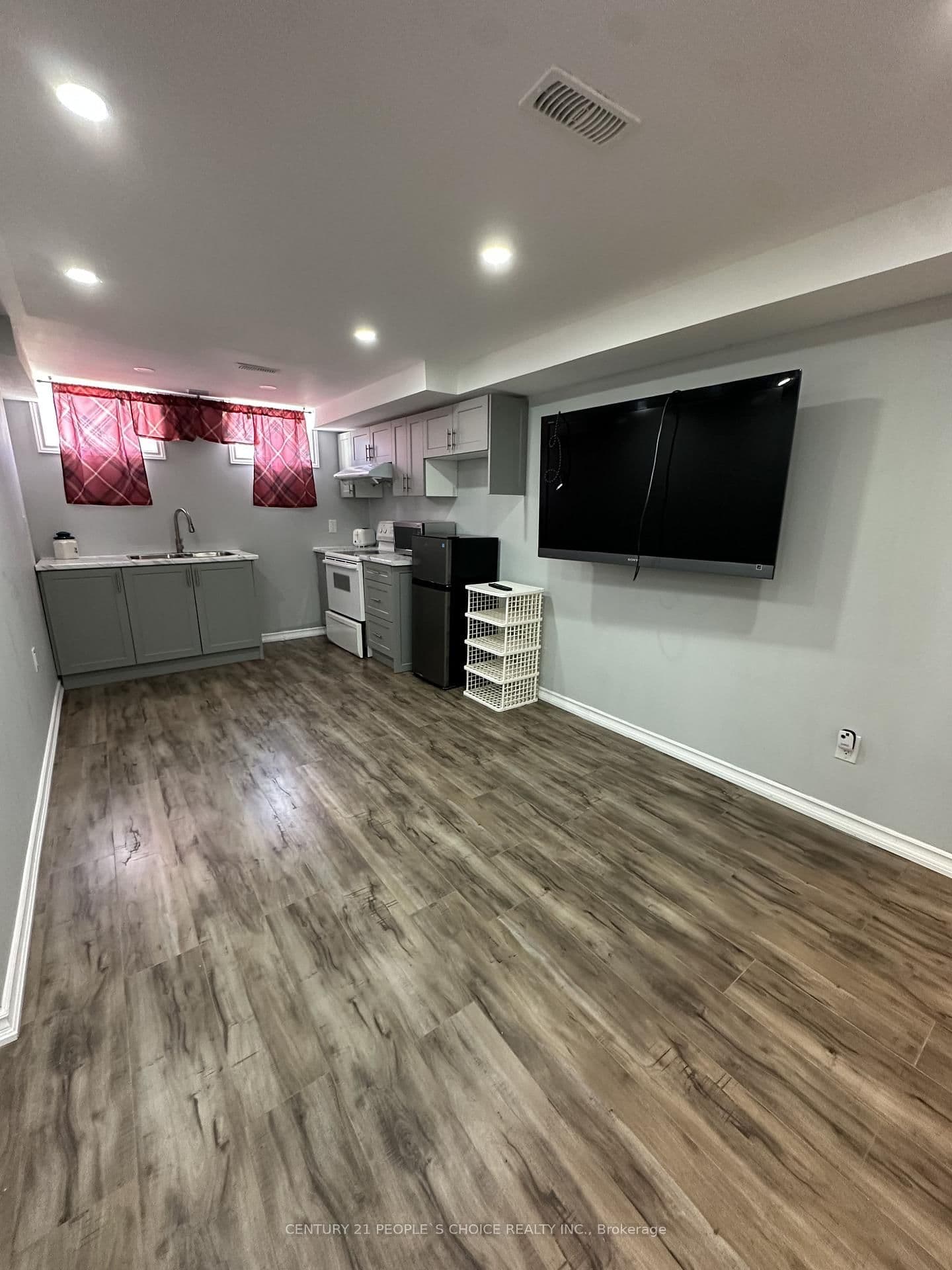 233 Powell Street, Unit Bsmt - Image 3