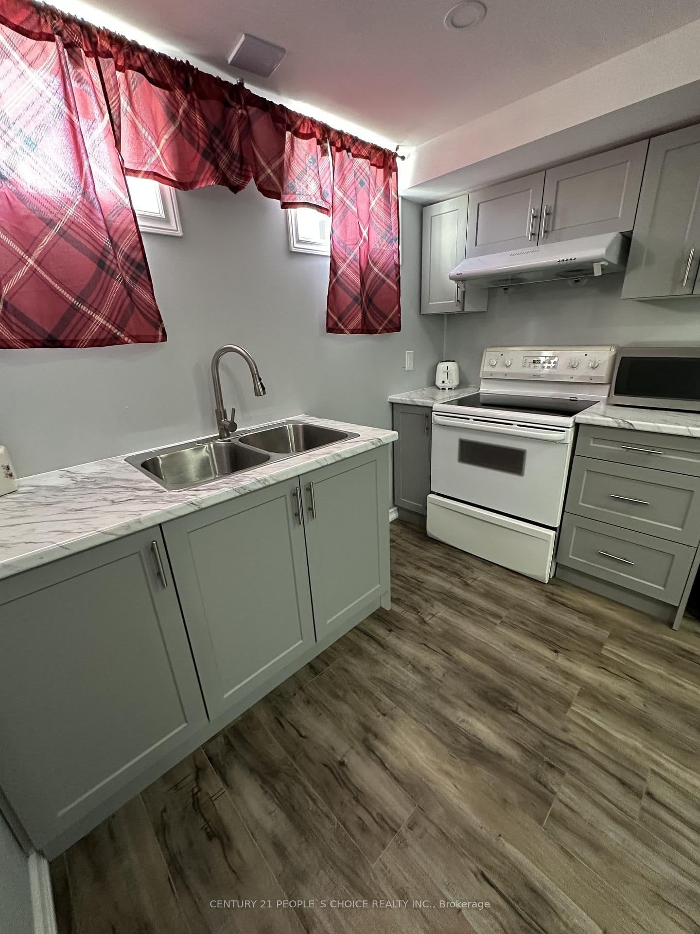 233 Powell Street, Unit Bsmt - Image 4