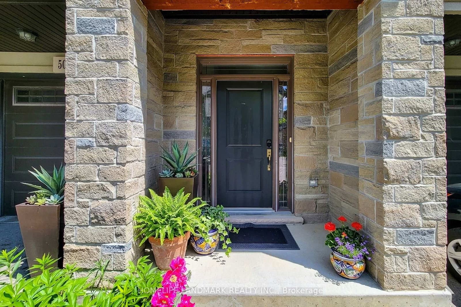 52 Sonoma Valley Crescent - Image 3