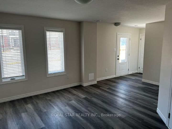 2529 Meadowlands Way, Unit 32 - Image 2