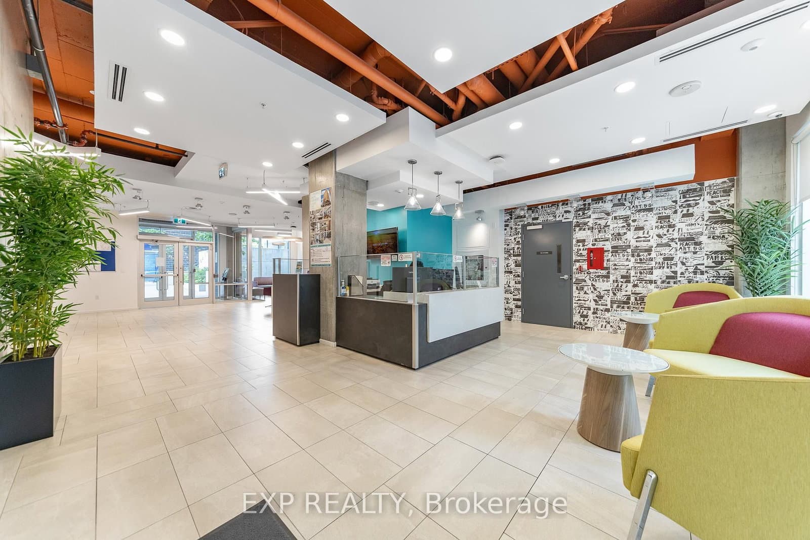 105 Champagne Avenue N, Unit 2709 - Image 2