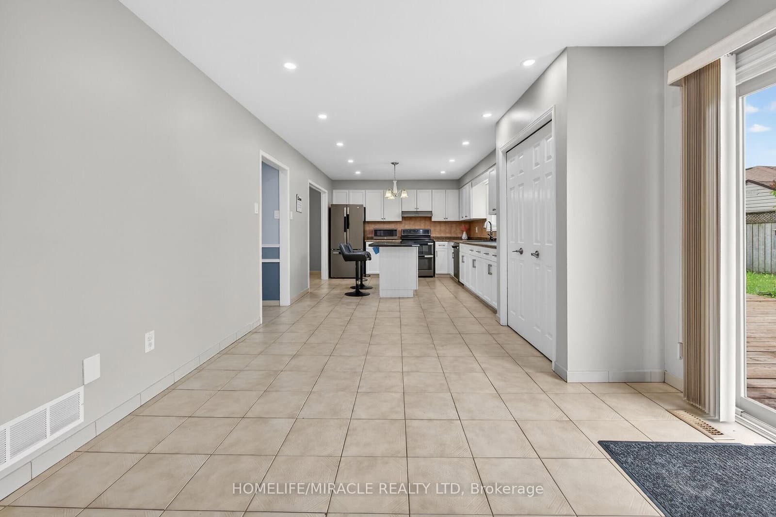 34 Capri Crescent - Image 4