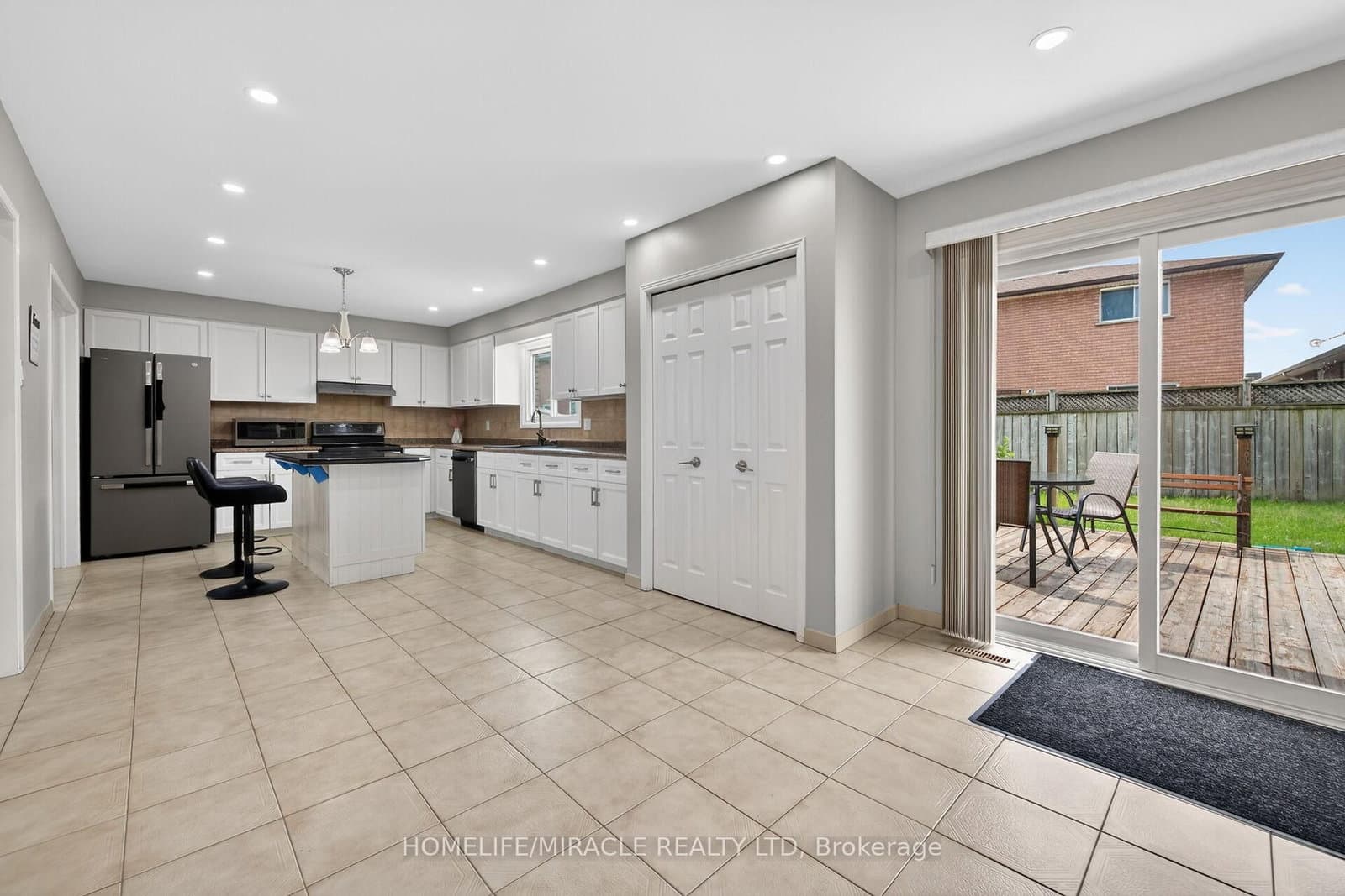 34 Capri Crescent - Image 5