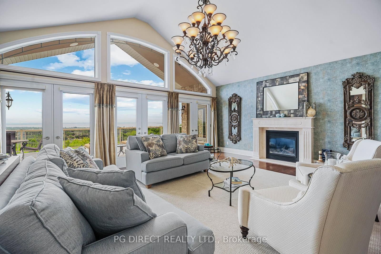 427 Surrey Drive - Image 5
