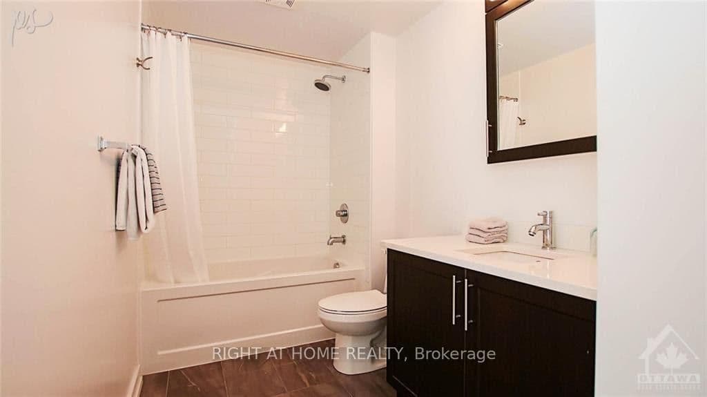 40 Nepean Street, Unit 2306 - Image 6