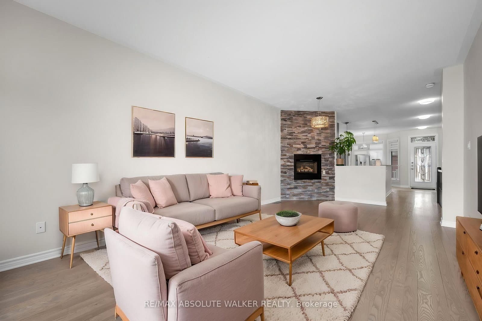 261 Bulrush Crescent - Image 4