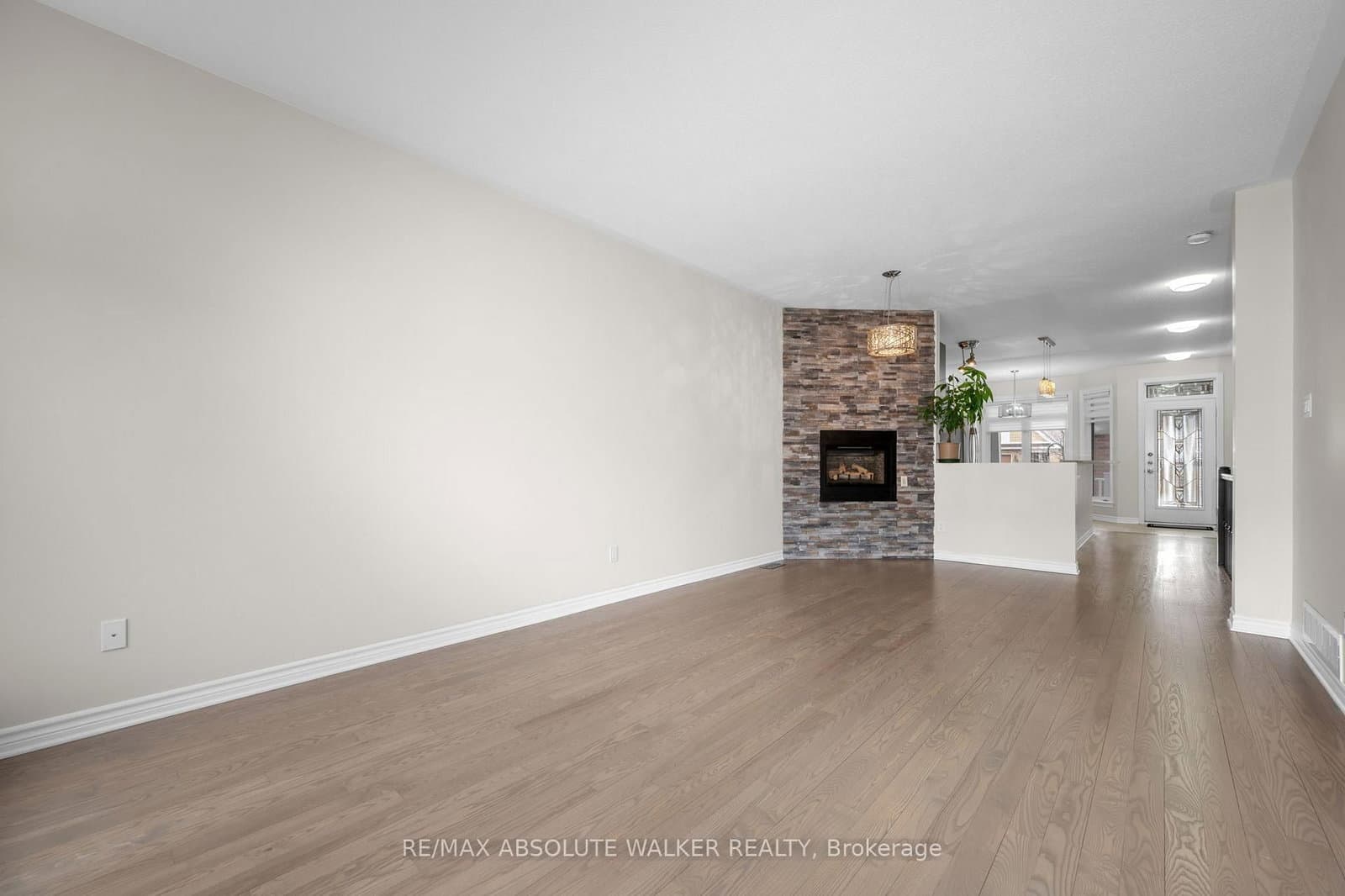 261 Bulrush Crescent - Image 5