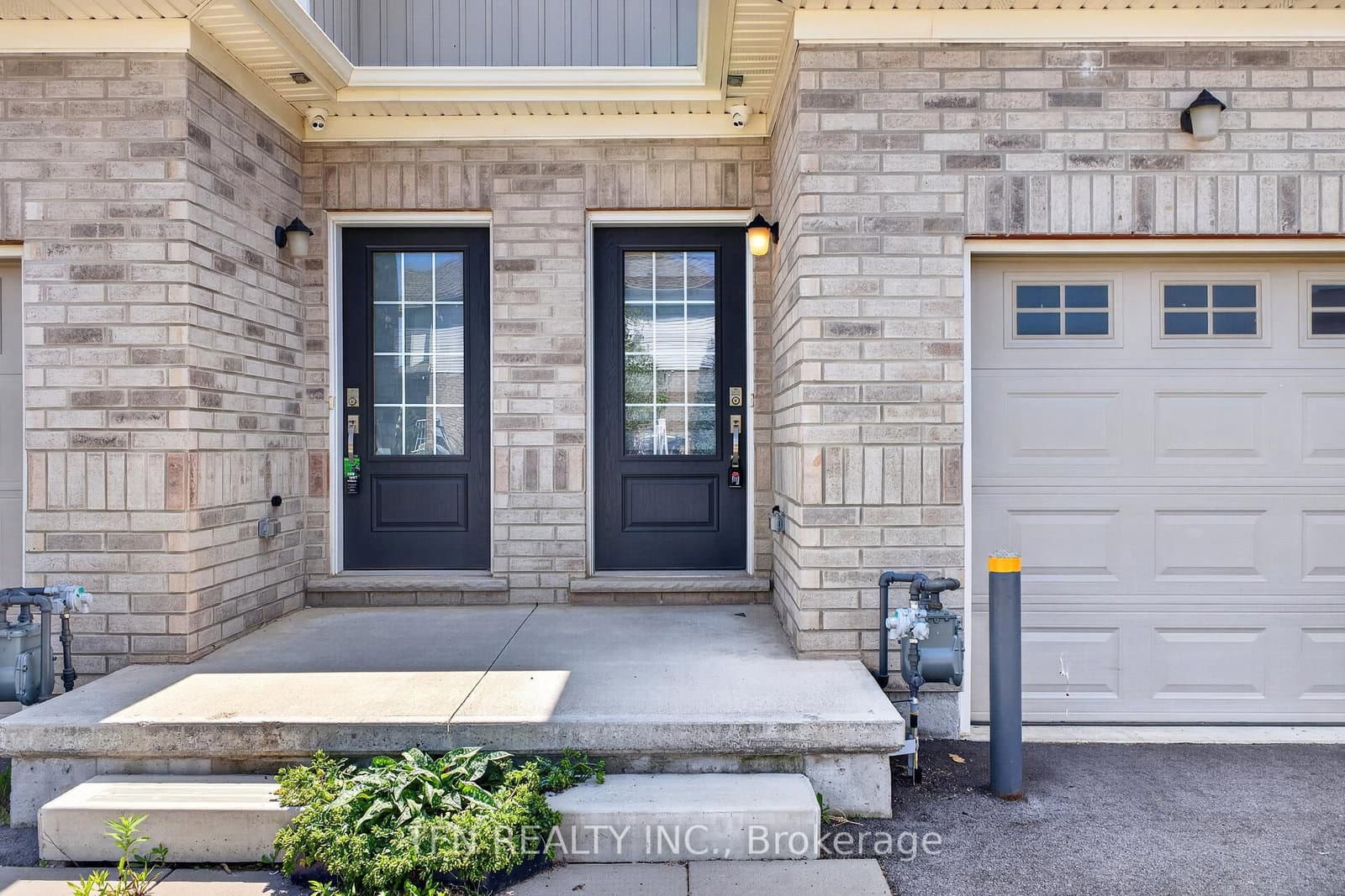 245 Bur Oak Drive - Image 3
