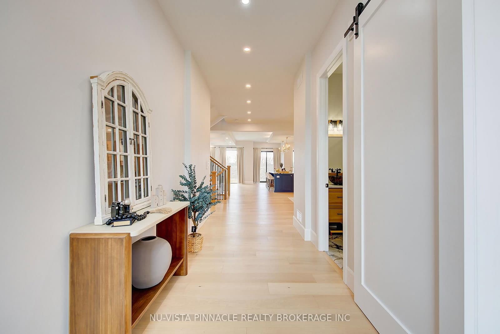 564 CREEKVIEW Chase - Image 6
