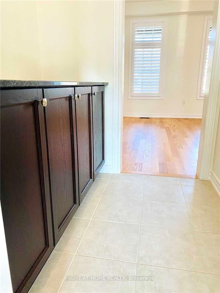 24 Summer Breese Drive W - Image 4
