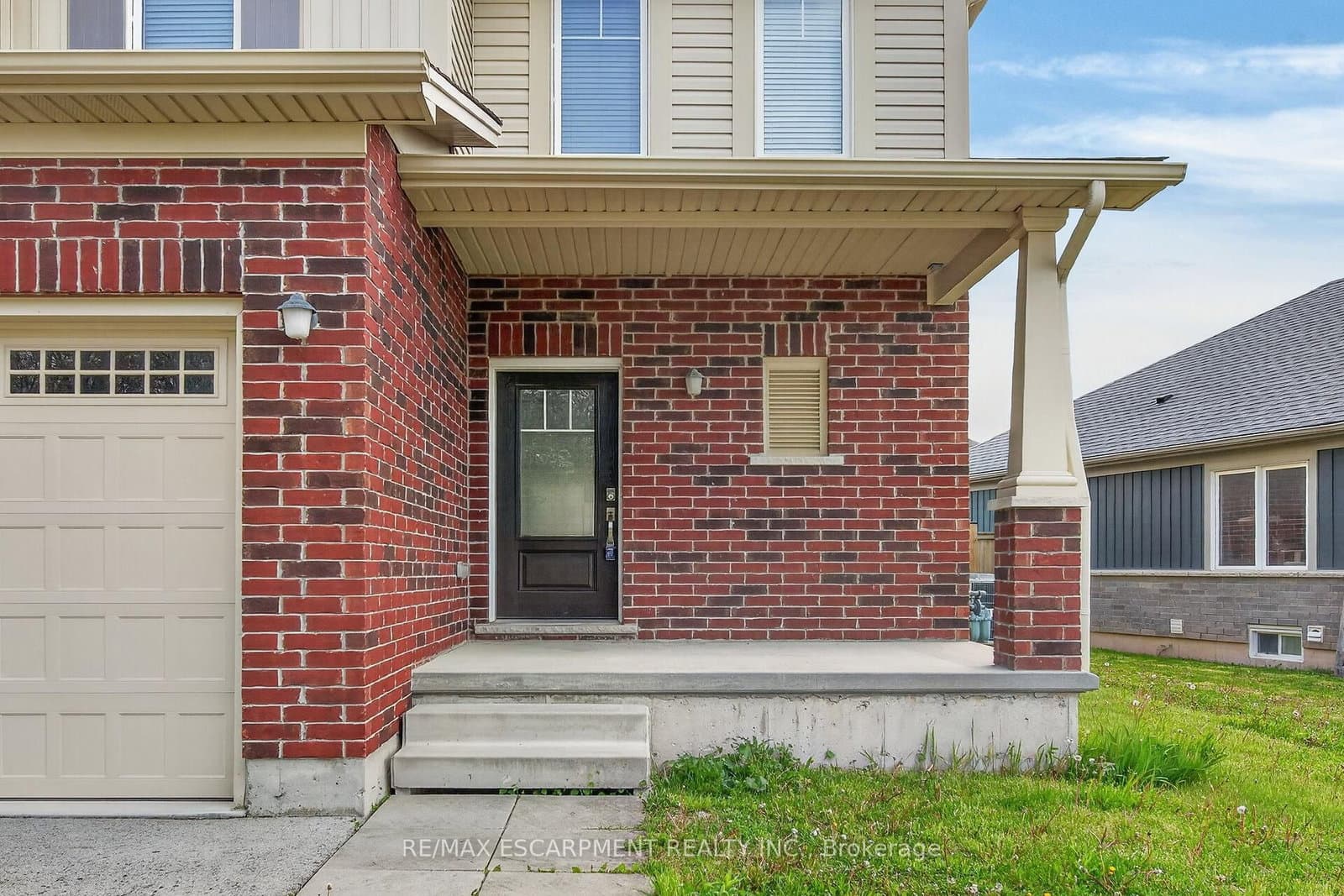 9 Winterberry Boulevard - Image 2