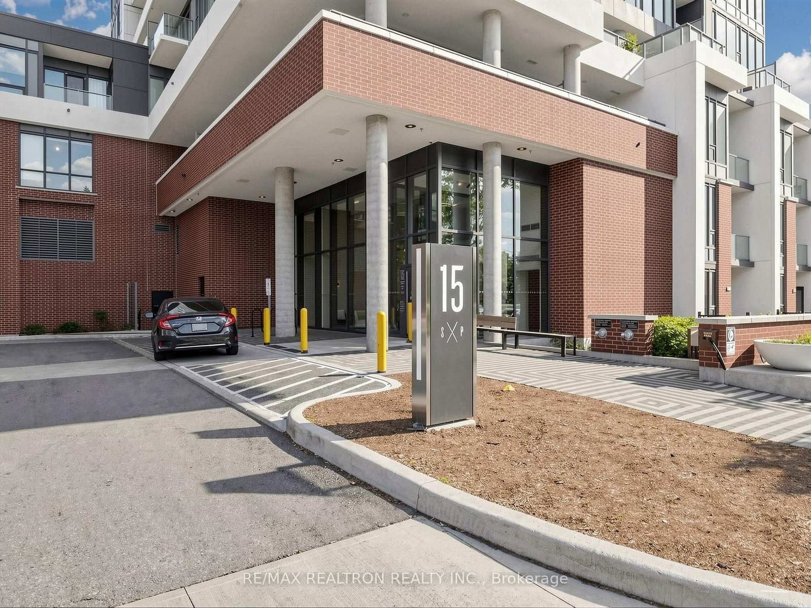 15 Wellington Street S, Unit 1210 - Image 4