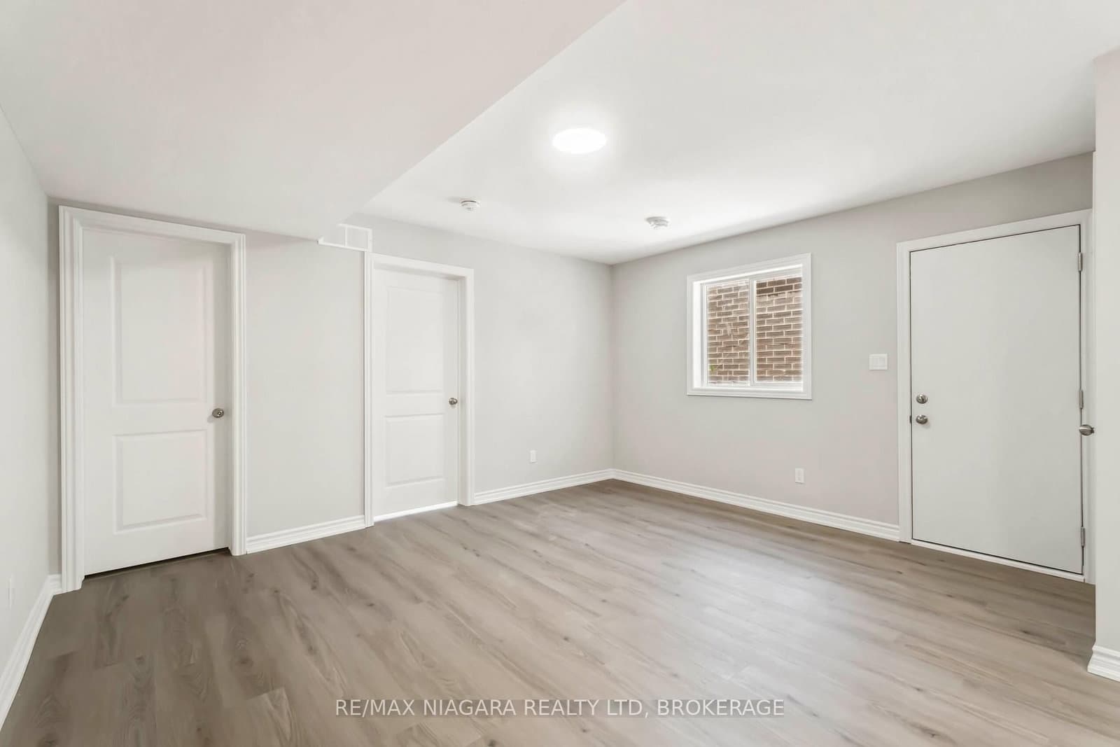 31 Superior Street, Unit Lower - Image 3