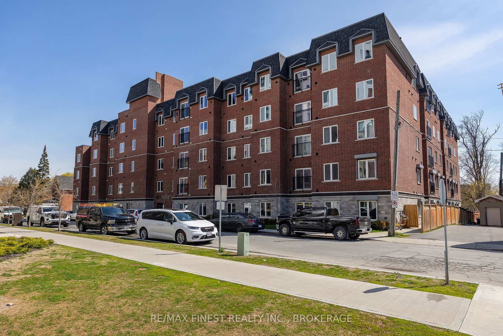#308 - 501 FRONTENAC Street