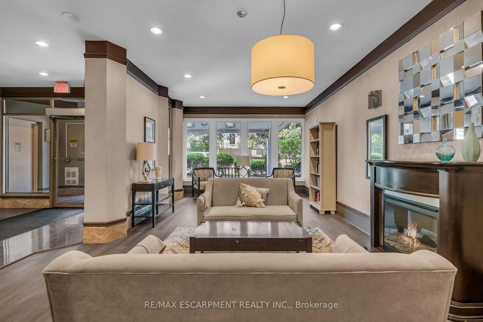 67 Caroline Street S, Unit 203 - Image 4