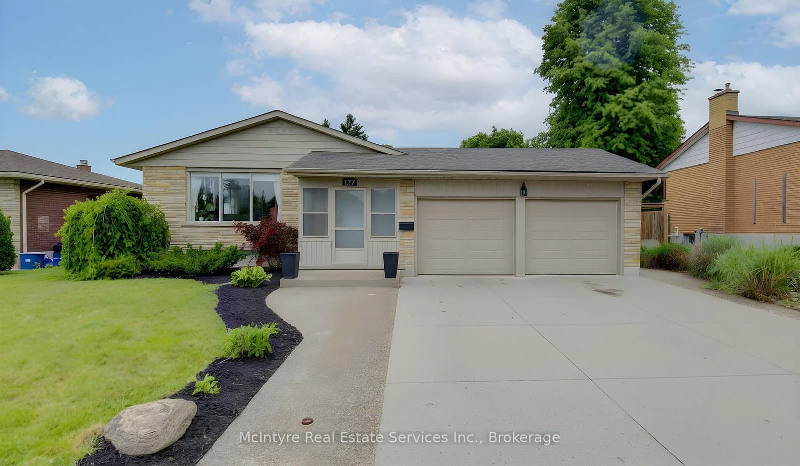 127 Strathcona Crescent - Image 3